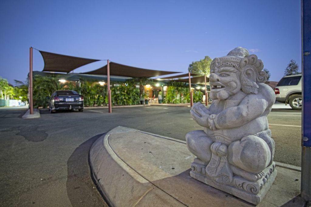 Latitude20 Cattrall Park Motel Karratha Exterior photo